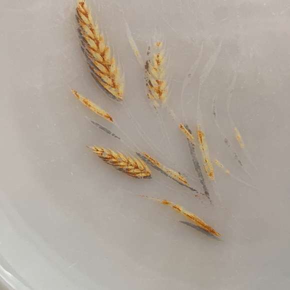 2 Vintage Fire King Oven Ware Wheat Dinner Plates - Picture 5 of 9